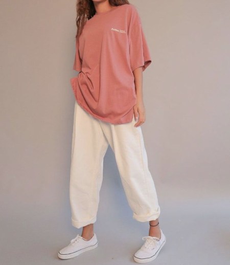 نحوه ست کردن ترندهای اصلی تیپ اسپرت دخترانه برای مهمانی های تابستان