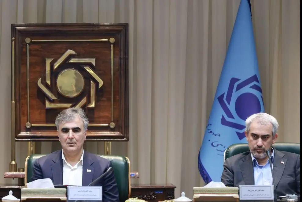 جزئیات جلسه ۳ ساعته فرزین و مدنی زاده در هیأت عالی بانک مرکزی