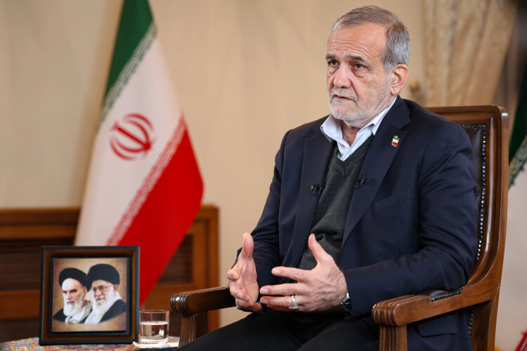 پزشکیان: روایت ناتوانی دولت، پروژه رسانه‌ای دشمن است