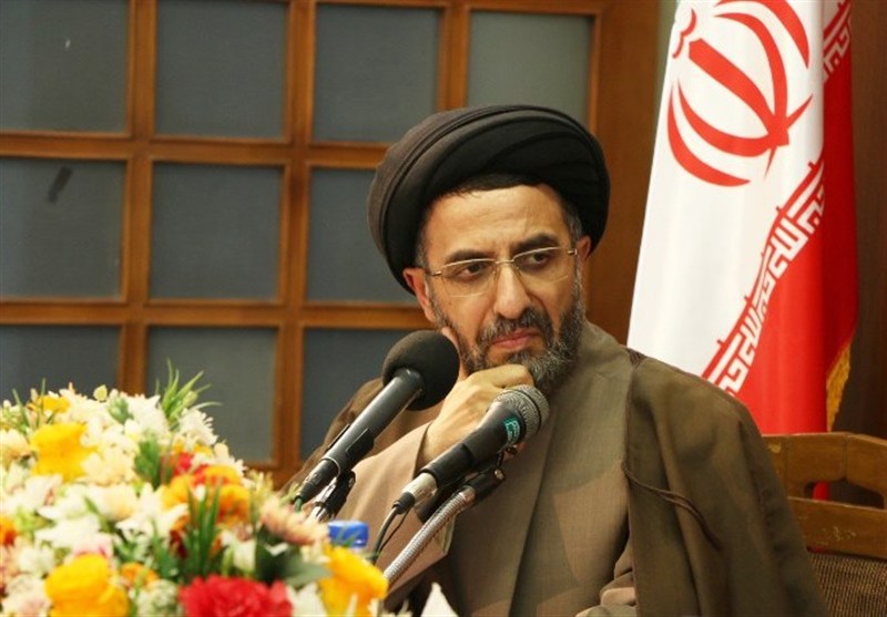غربگرایی اختلال شخصیتی است نه رویکرد علمی