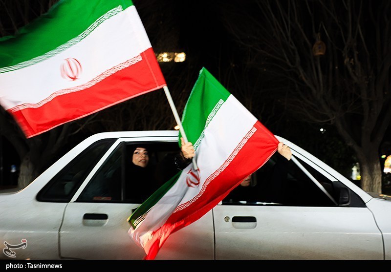 ملت ایران با جنگ، زور و تحریم تسلیم نمی‌شود