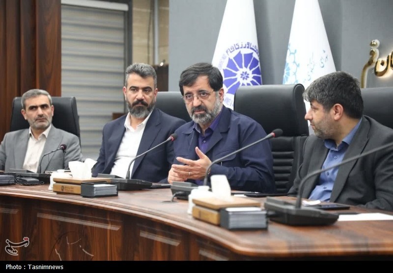 انتقاد استاندار قم از زمان‌بر بودن روند اعطای تسهیلات به تولیدکنندگان