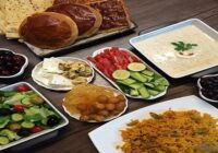بایدها و نبایدهای غذایی برای سحری و افطاری