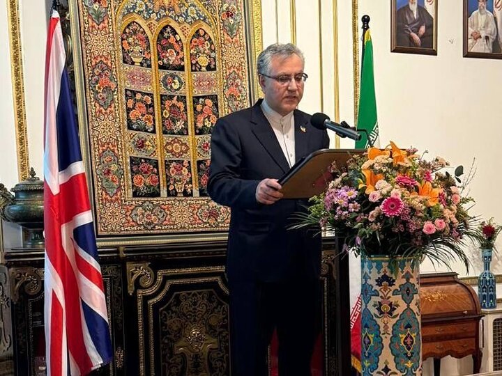 بهبود روابط تهران و لندن درگرو احترام متقابل وپرهیز از بی‌ اعتمادی است