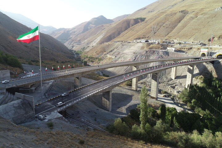 روند مطلوب احداث تونل البرز غربی| اتمام پروژه منطقه ۲ آزادراه تهران-شمال تا ۱۴۰۶