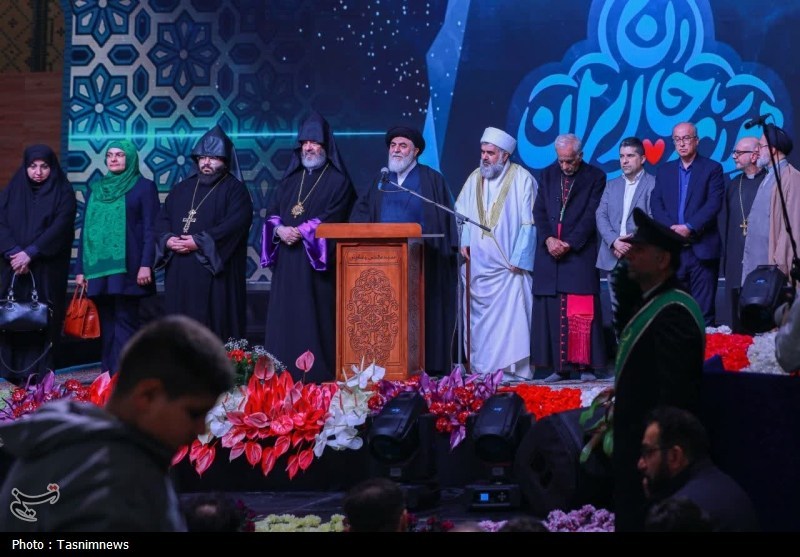 منجی موعود مورد پذیرش همه ادیان و ملتهاست