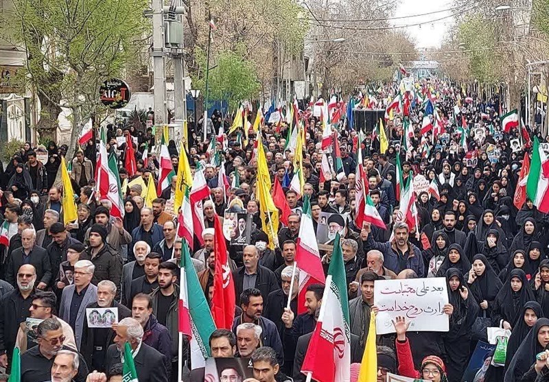 بیعت مردم با رهبر معظم انقلاب در راهپیمایی ‌قدس/ایران فریاد انتقام شد