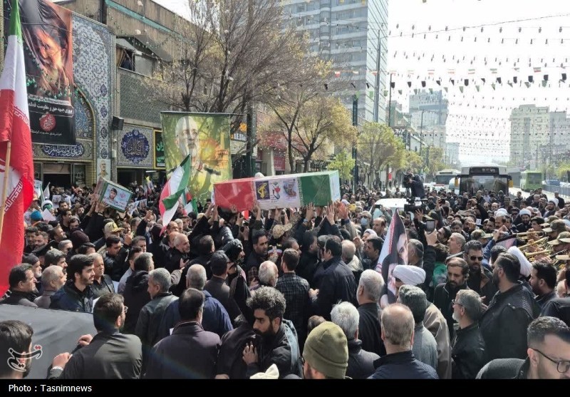 پیکر سرلشکر شهید محمد شیرازی در حرم مطهر رضوی آرام گرفت+تصاویر تشییع شهدا , شهادت , خراسان رضوی , اخبار استان خراسان رضوی , اخبار مشهد , مشهد مقدس , جنگ آمریکا و رژیم صهیونیستی علیه ایران ,