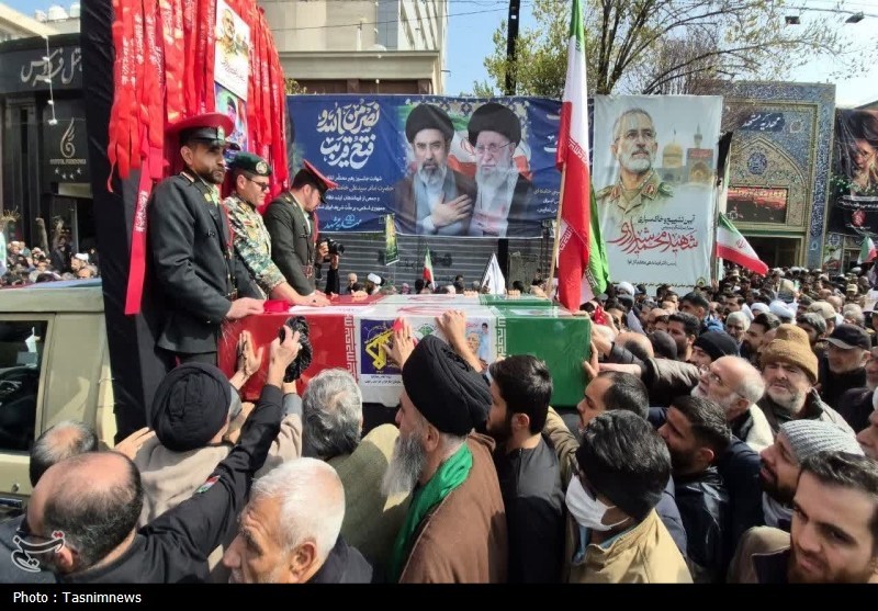 پیکر سرلشکر شهید محمد شیرازی در حرم مطهر رضوی آرام گرفت+تصاویر تشییع شهدا , شهادت , خراسان رضوی , اخبار استان خراسان رضوی , اخبار مشهد , مشهد مقدس , جنگ آمریکا و رژیم صهیونیستی علیه ایران ,