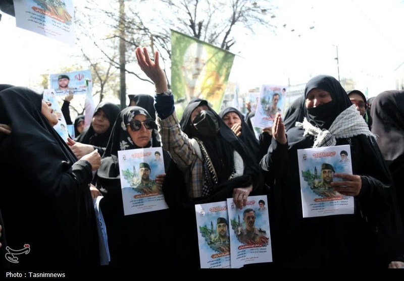 پیکر سرلشکر شهید محمد شیرازی در حرم مطهر رضوی آرام گرفت+تصاویر تشییع شهدا , شهادت , خراسان رضوی , اخبار استان خراسان رضوی , اخبار مشهد , مشهد مقدس , جنگ آمریکا و رژیم صهیونیستی علیه ایران ,