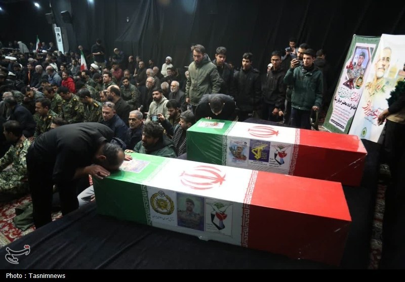 پیکر سرلشکر شهید محمد شیرازی در حرم مطهر رضوی آرام گرفت+تصاویر تشییع شهدا , شهادت , خراسان رضوی , اخبار استان خراسان رضوی , اخبار مشهد , مشهد مقدس , جنگ آمریکا و رژیم صهیونیستی علیه ایران ,