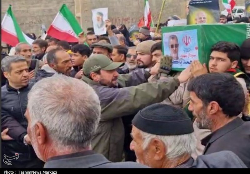 پیکر مطهر شهید پاکپور به زادگاهش رسید؛ تشییع فرمانده شهید سپاه در دهسد