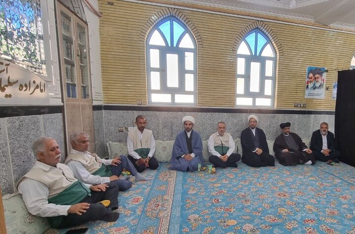 آئین غباروبی آستان مطهر امامزاده سلیمان بن علی (ع) گناوه برگزار شد