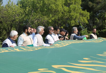 آیین برافراشتن پرچم متبرک به نام امام رضا(ع) در کرمانشاه