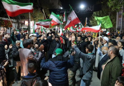 اجتماع پرشور ساوجی‌ها در حمایت از نیروهای مسلح