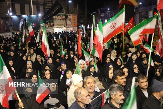 اجتماع پرشور مردم خلخال در شب پنجاه و پنجم