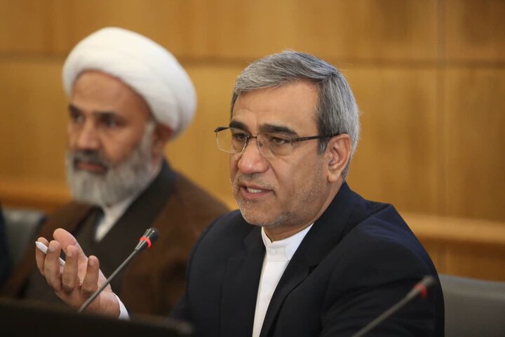 استاندار خراسان رضوی:انحصار در خدمات گمرکی را نمی‌پذیریم