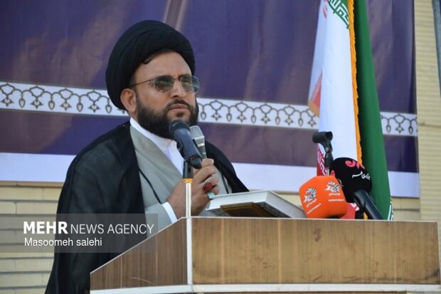 امام جمعه توکهور وهشتبندی: هدف ترامپ شکستن سد خیابان و میدان است