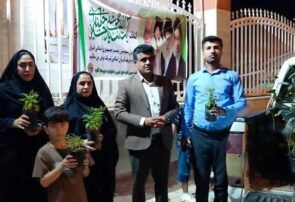 ایستگاه توزیع نهال رایگان در گناوه برپا شد