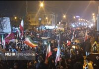 باران حریف یاسوجی‌ها نشد؛ راهپیمایی باشکوه دیار آریوبرزن