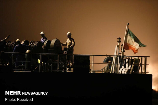 تانکر ترکرز: نفتکش ایرانی از محاصره آمریکا عبور کرد