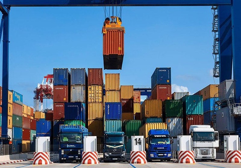 ترخیص ۲ میلیون تن کالای اساسی از بنادر و گمرکات استان هرمزگان در جنگ