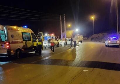 تصادف خودروی پیکان و پراید در محور خنداب ۶ مصدوم برجای گذاشت