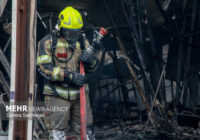 حریق کارخانه تولید چسب در چهارباغ کنترل شد