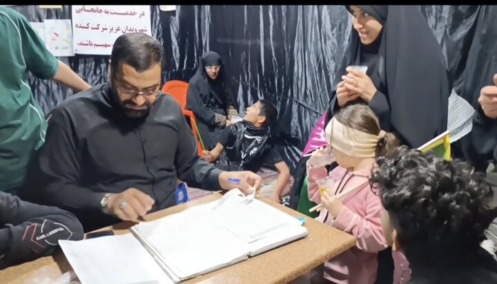 خدمت رسانی موکب ها به تجمع کنندگان در یاسوج