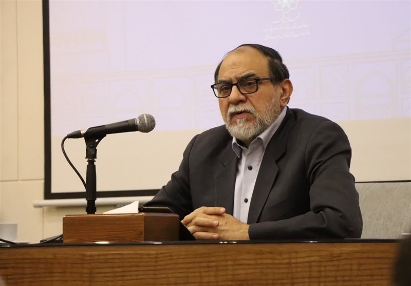 رحیمپور ازغدی: مدیریت اقتصاد جهان در دستان ایران است