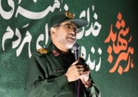 سپاه به پشتوانه مردم مقابل استکبار ایستادگی می‌کند