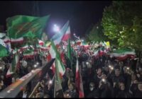 شعار امشب مردم: «سپاه صاحب زمان، دست خدا یارتان»