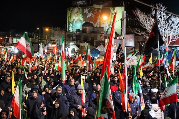 شکوه حضور مردم محلات در حمایت از رهبر معظم انقلاب و نیروهای مسلح