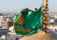 صبح میلاد حضرت رضا(ع)، پوش ضریح و پرچم گنبد منور تعویض می‌شود