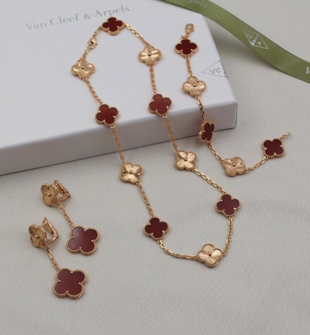 سرویس طلا مستر کوالیتی ون کلیف