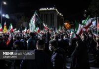 مردم لارستان تا پای جان برای ایران