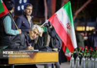 موکب هنر؛ حضور حماسی هنرمندان زاهدانی در تجمعات شبانه