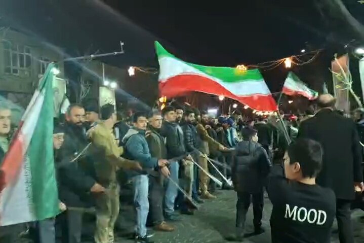 هیئتهای حسینی تبریز همچنان پای کار انقلاب هستند