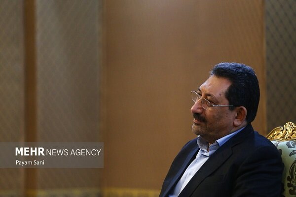 وزیر صنعت: بعد از جنگ در جایگاهی رفیع تر از قبل قرار می گیریم