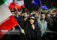 پنجاه و دومین شب حضور مردم مشهد در خیابان‌ها