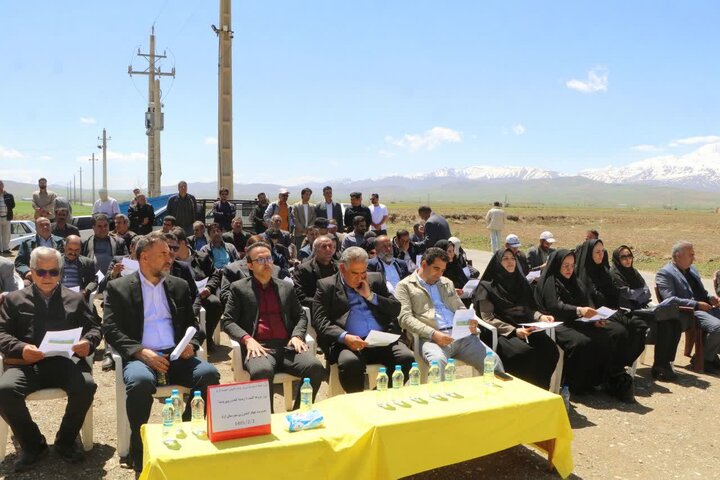 ۷۰۰ هکتار گندم و ۲ هزار هکتار لوبیا با روش نوین در ازنا کشت میشود ۷۰۰ هکتار گندم و ۲ هزار هکتار لوبیا با روش نوین در ازنا کشت میشود