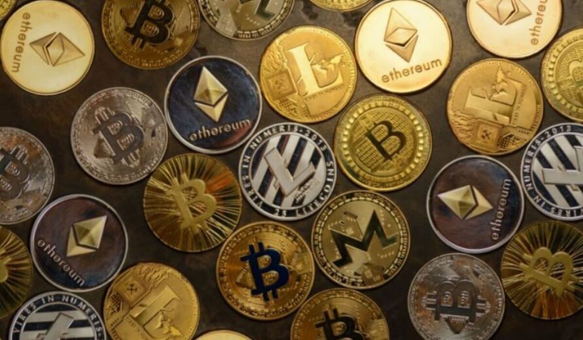آخرین قیمت رمزارزها/ بیتکوین صعود تا پشت مرز ۸۳ هزار دلار و تتر همچنان در مسیر کاهش قیمت