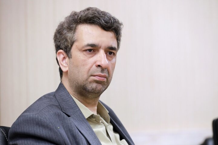 طباطبائی: هزینه تسلیم به مراتب سنگینتر از بهای ایستادگی است