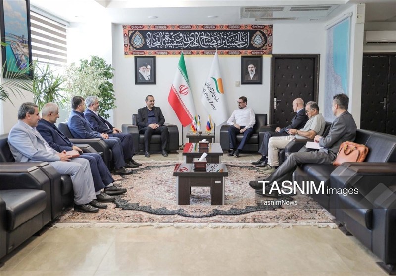 سرکنسول روسیه: منطقه آزاد انزلی دروازه همکاریهای ترانزیتی دو کشور است