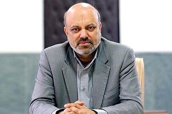 معلمان حقالتدریس آزاد از مهر امسال حقوق ۱۲ ماهه میگیرند