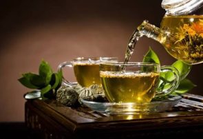 ۵ دمنوش محبوب در طب سنتی که خیلیها برای آرامش و گوارش سراغشان میروند ۵ دمنوش محبوب در طب سنتی که خیلیها برای آرامش و گوارش سراغشان میروند