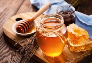 عسل برای رفلاکس معده مفید است یا علائم را تشدید می‌کند؟