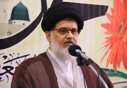 امام جمعه بافق خواستار رفع موانع ازدواج و فرزندآوری شد