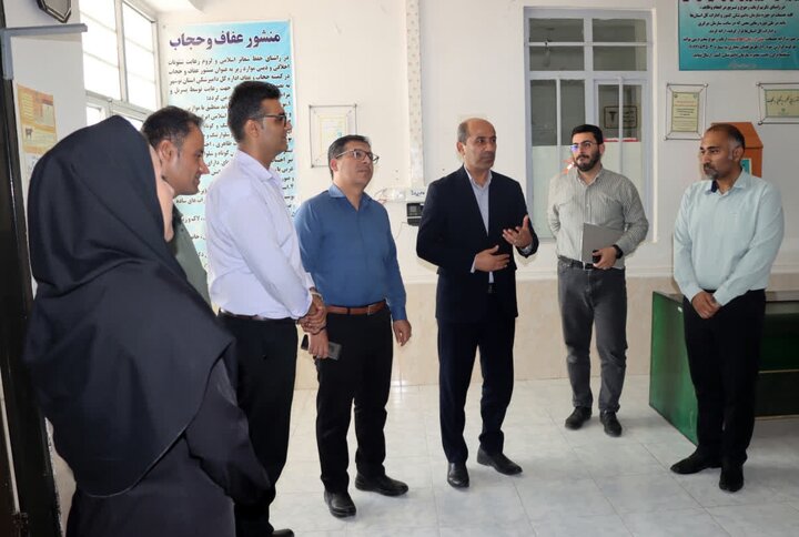 فرماندار دشتی: نقش دامپزشکی در سلامت مردم نباید نادیده گرفته شود